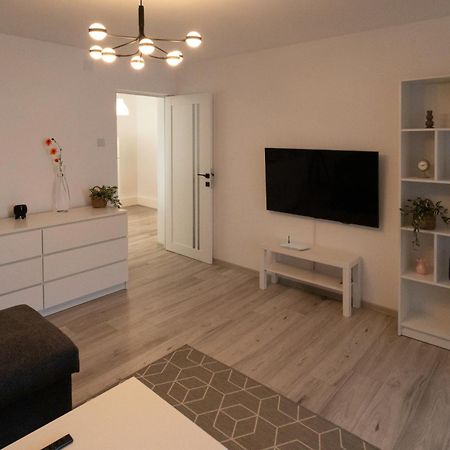 Focalize Apartament Buzău Esterno foto