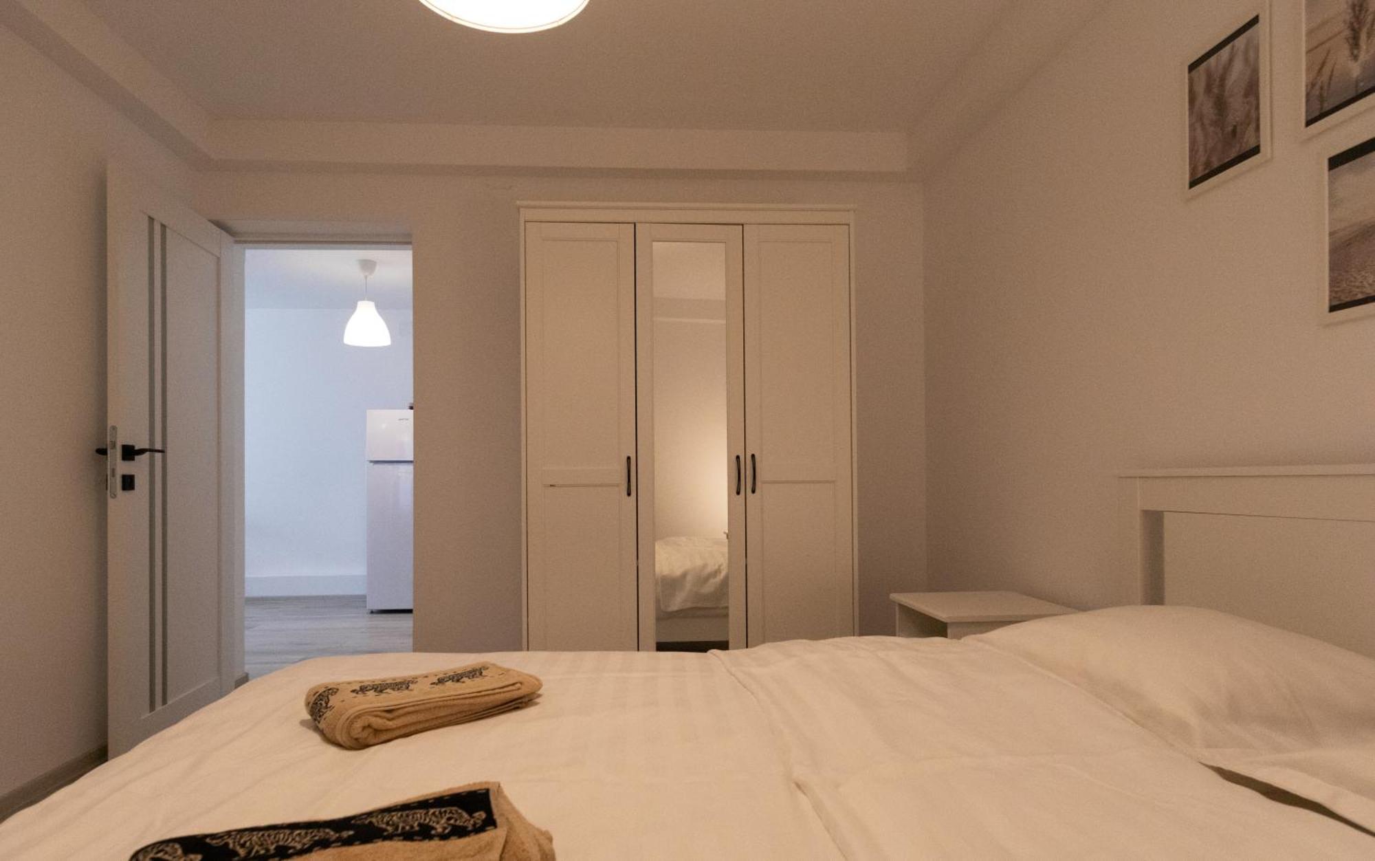 Focalize Apartament Buzău Esterno foto