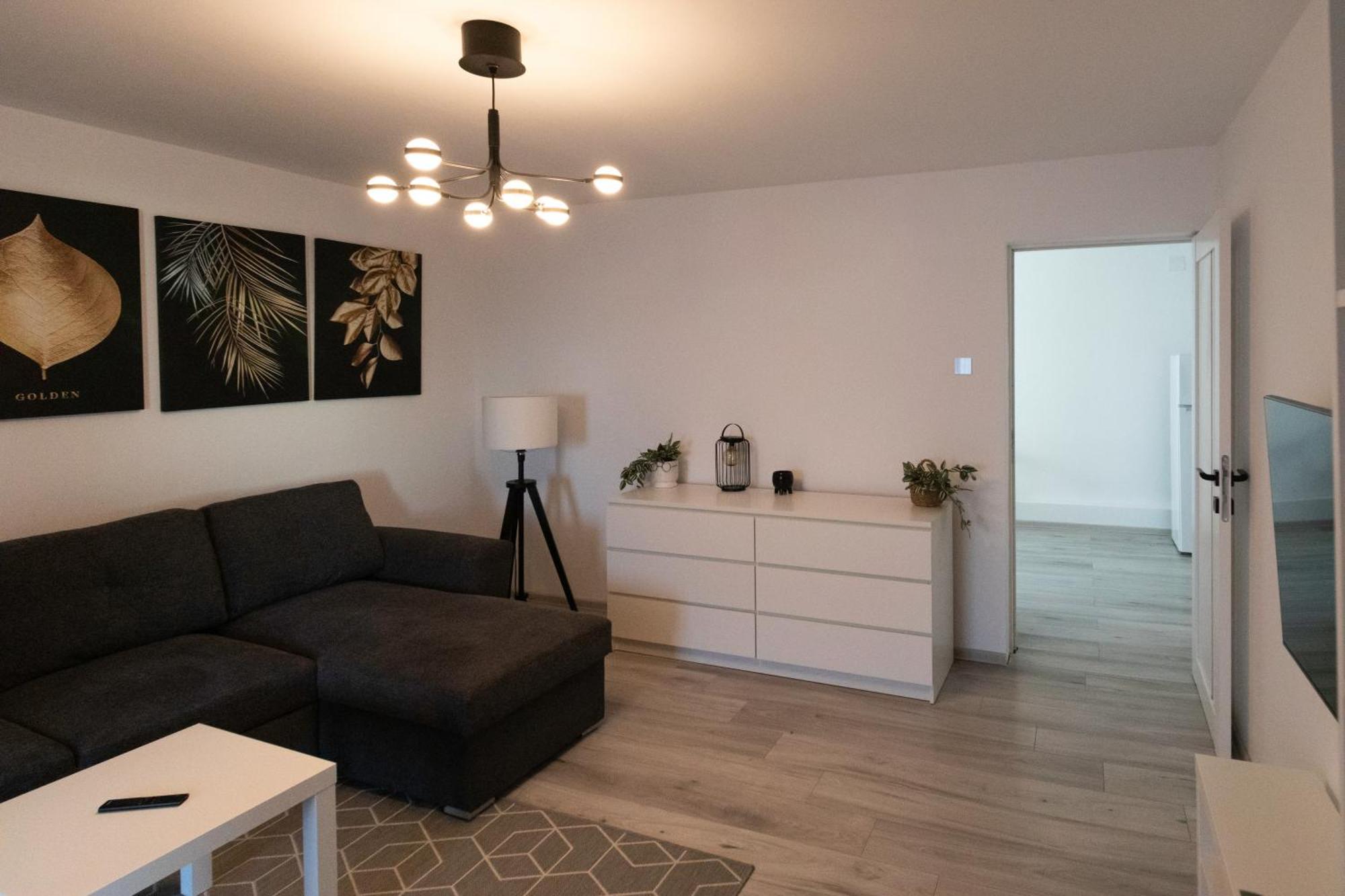 Focalize Apartament Buzău Esterno foto